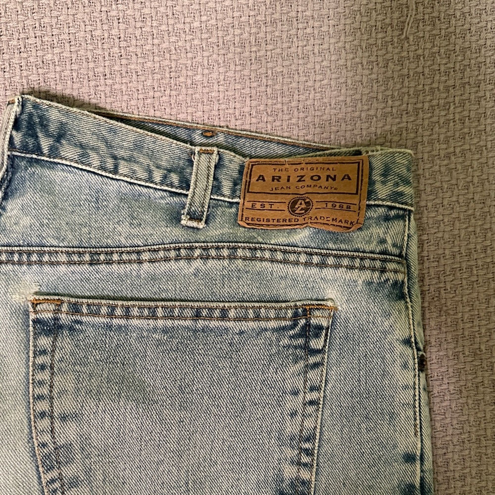 Arizona Jean Company Men's Faded Blue Denim